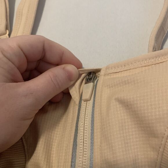 SheFit Ultimate Sports Bra Adjustable Straps Front Zip Sandstorm Nude - Medium - Picture 3 of 9